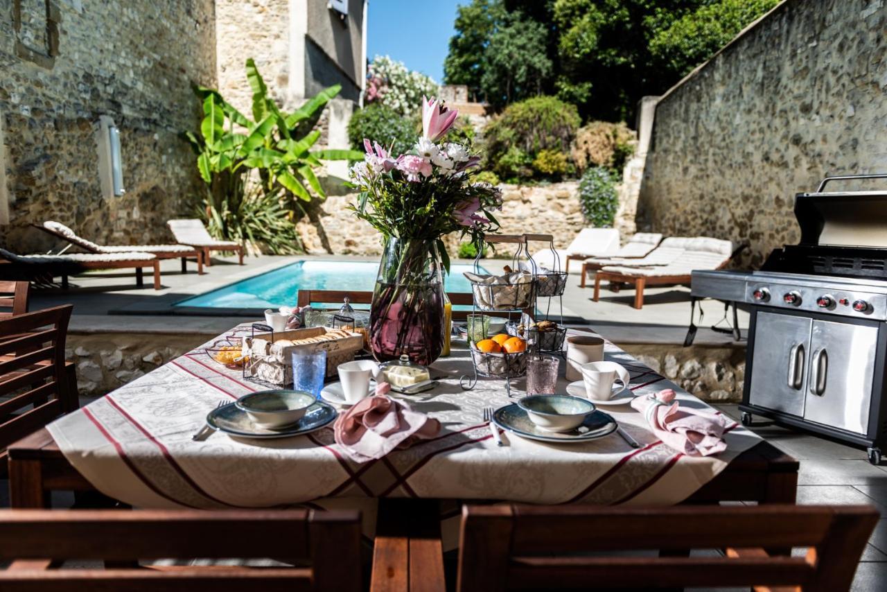 La Maison De Livia, Gite, Chambres Et Table D'Hotes, Entre Uzes Et Nimes Sauzet  Exterior foto