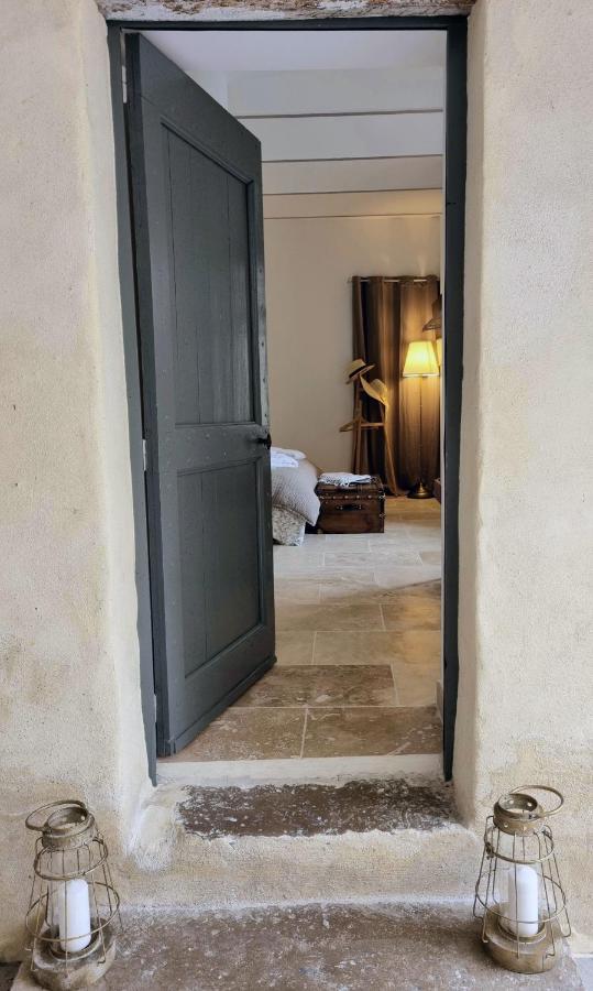 La Maison De Livia, Gite, Chambres Et Table D'Hotes, Entre Uzes Et Nimes Sauzet  Exterior foto